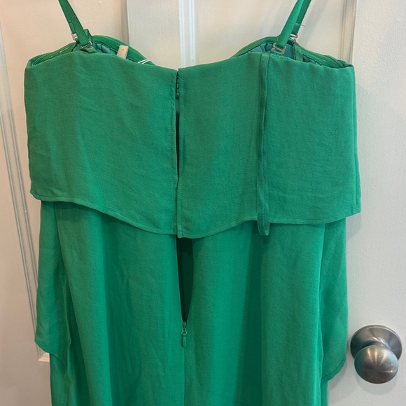 rise to the occasion emerald green midi wrap dress Strapless Pleated Mini Prom Dress With Waist Drop main image 1